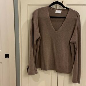 Old Navy ladies lt mocha sweater. V- neck,size small with bell sleeves.